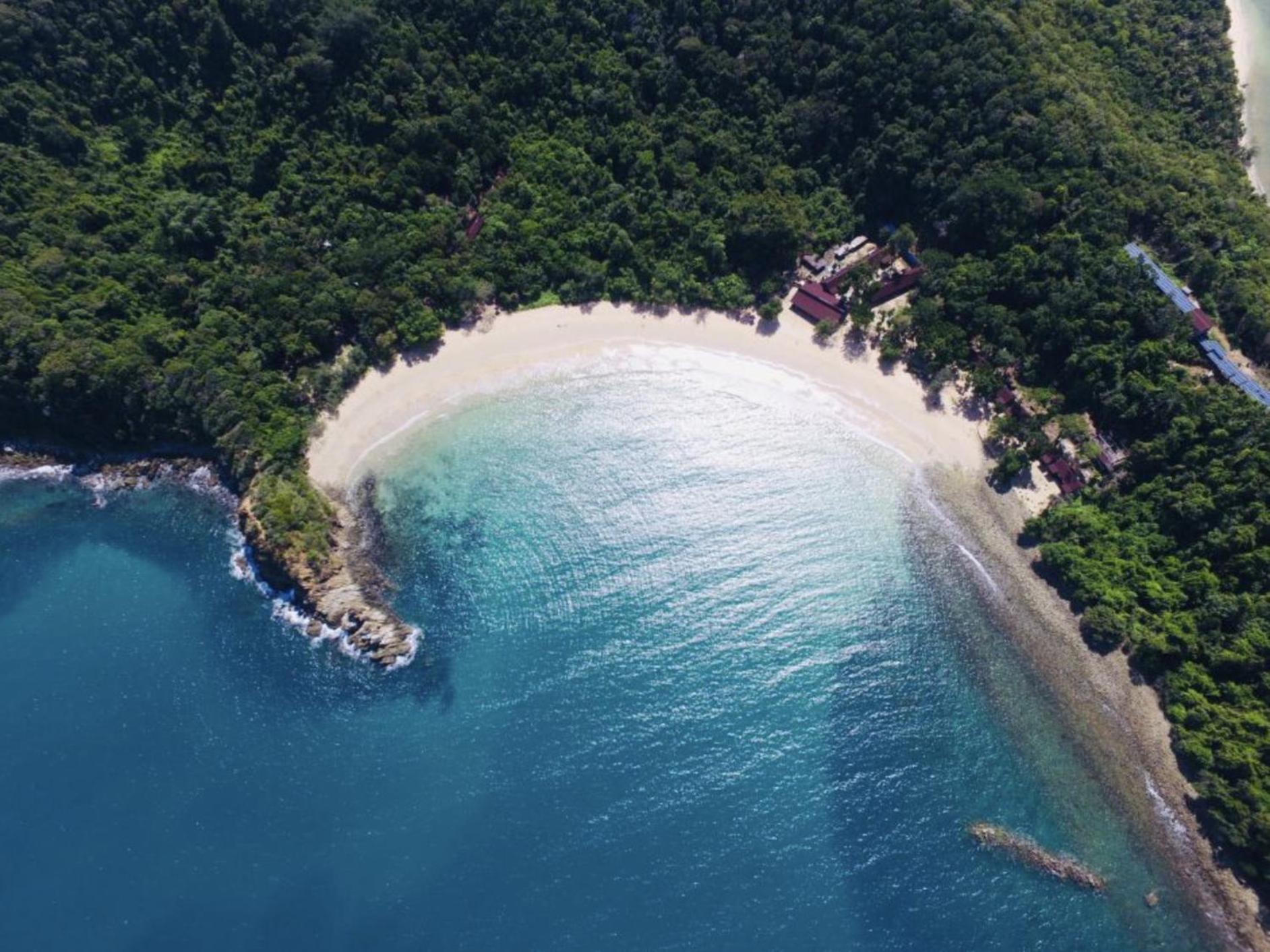 Dolphin Bay Island Resort Kota Belud Bagian luar foto