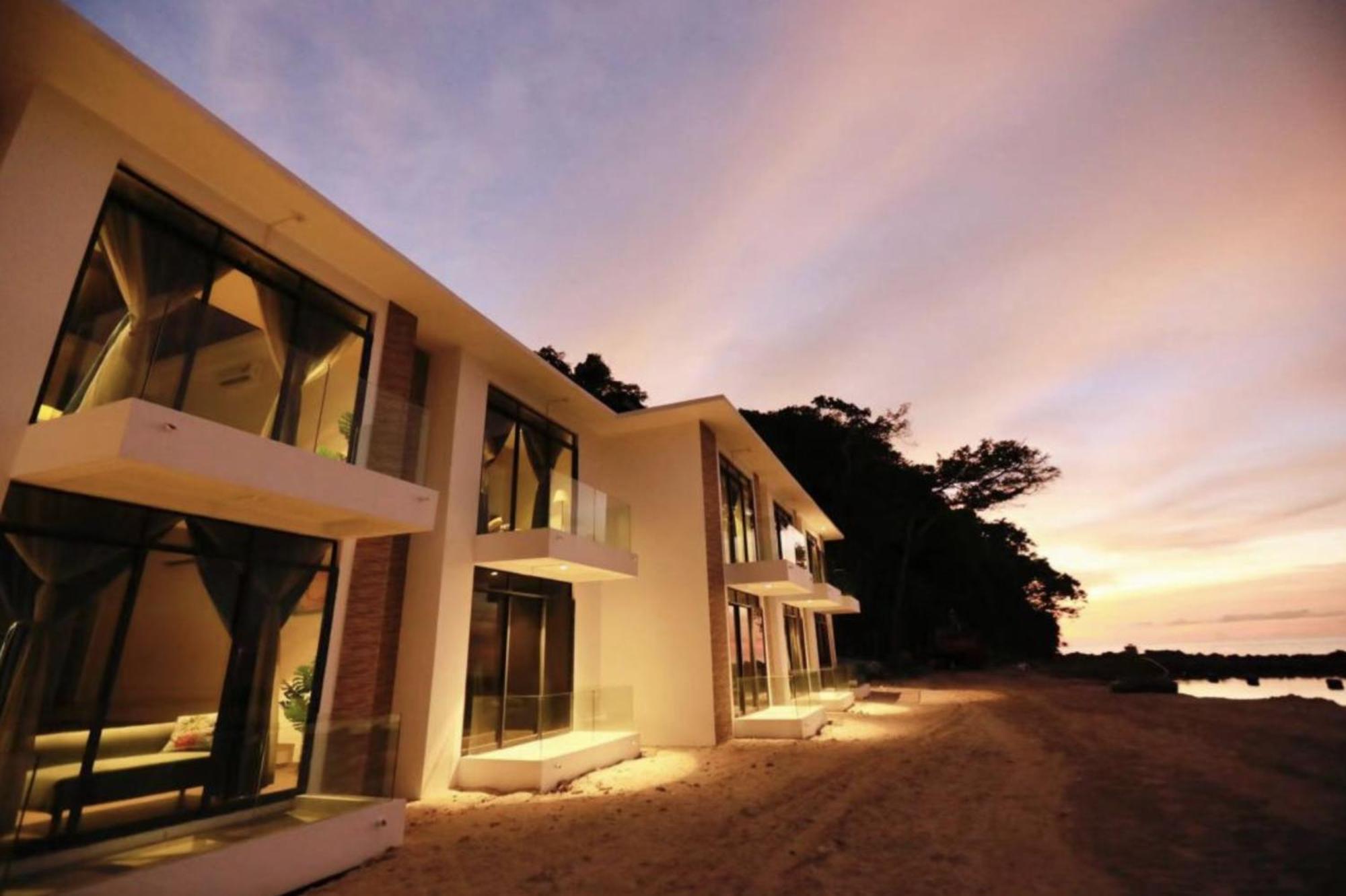 Dolphin Bay Island Resort Kota Belud Bagian luar foto