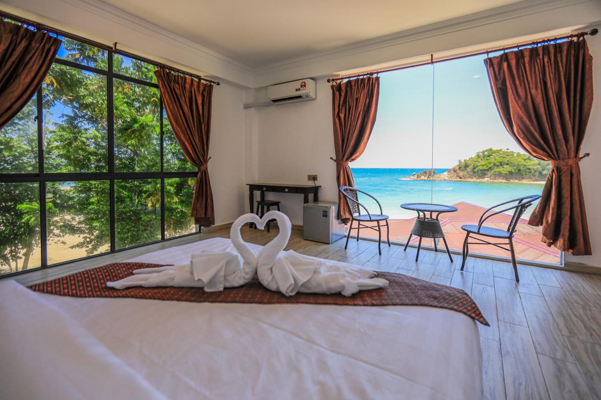 Dolphin Bay Island Resort Kota Belud Bagian luar foto