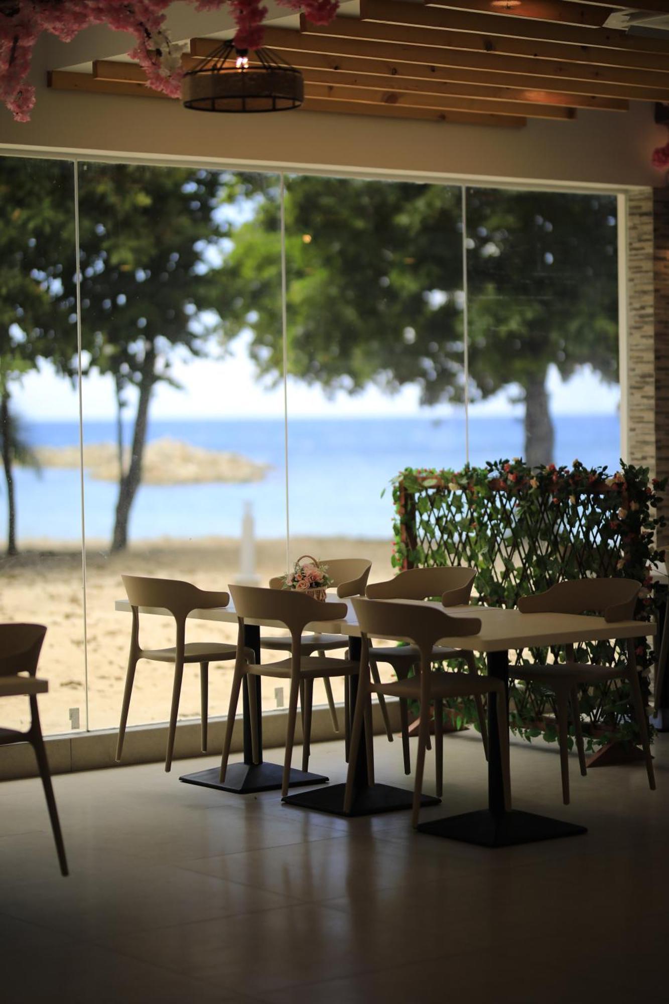 Dolphin Bay Island Resort Kota Belud Bagian luar foto